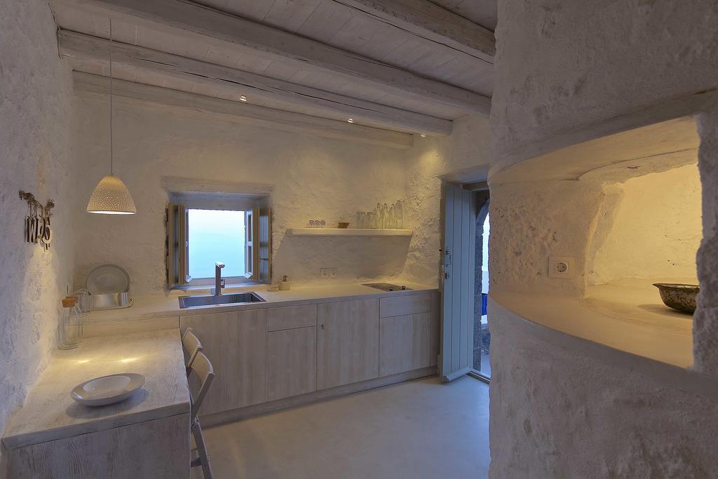 Emporeiós Melanopetra Boutique Apartments חדר תמונה